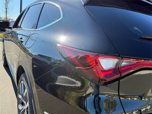 Used 2023 Acura MDX SH-AWD w/ Technology Package image 12