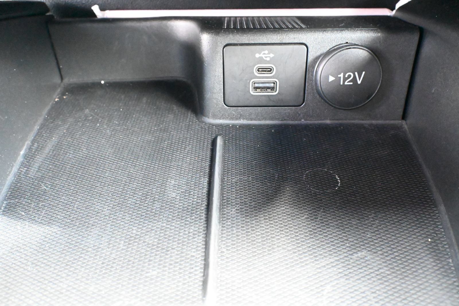 Used 2025 Ford Escape ST-Line Select AWD/4WD image 20