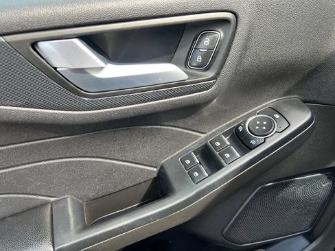 Used 2024 Ford Escape ST-Line AWD/4WD image 11