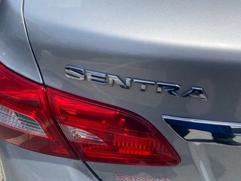Used 2019 Nissan Sentra SV FWD image 13