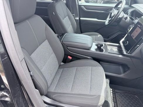 Certified 2025 GMC Acadia Elevation AWD/4WD image 41