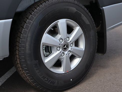 New 2025 Mercedes-Benz Sprinter 2500 image 41