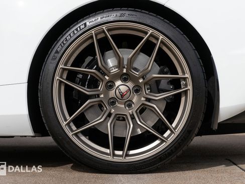 Used 2023 Chevrolet Corvette Z06 image 10