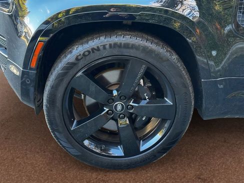 Used 2023 Land Rover Defender 110 V8 image 4