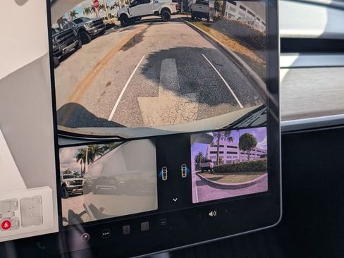 Used 2023 Tesla Model 3 Standard Range RWD image 18