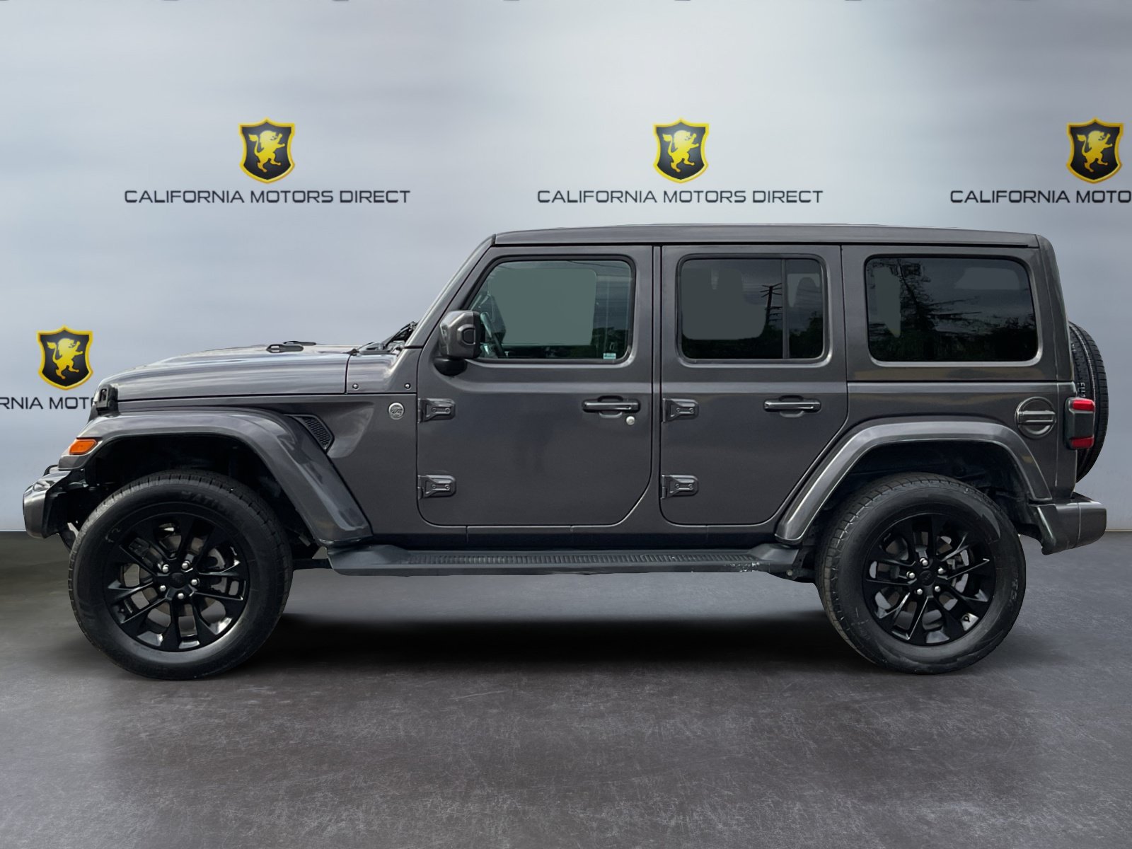 Used 2021 Jeep Wrangler Unlimited Sahara AWD/4WD image 8