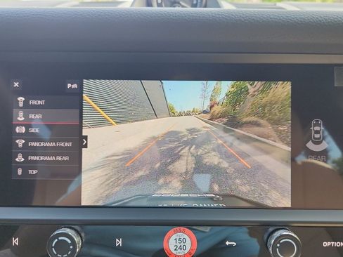 New 2026 Porsche Macan image 32