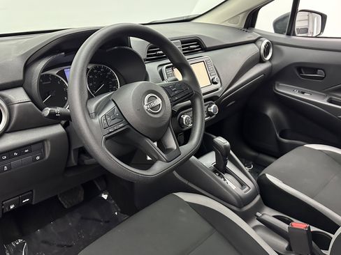 Used 2025 Nissan Versa S image 8