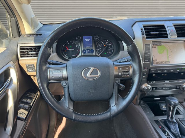 Used 2019 Lexus GX 460 AWD/4WD image 13