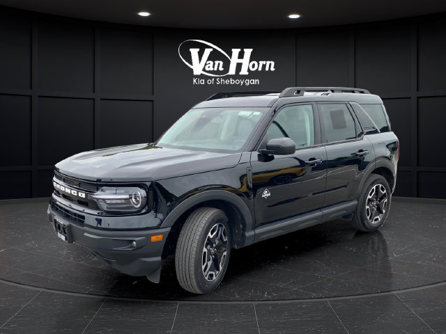 Used 2023 Ford Bronco Sport Outer Banks AWD/4WD image 3