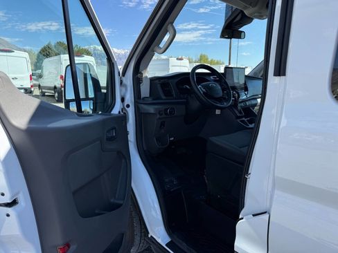 Used 2023 Ford Transit 350 XLT image 14