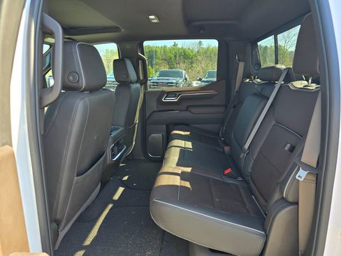 Used 2025 GMC Sierra 1500 Denali w/ Denali Reserve Package image 11