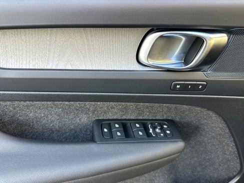 New 2026 Volvo XC40 B5 Plus w/ Protection Package Premier image 10