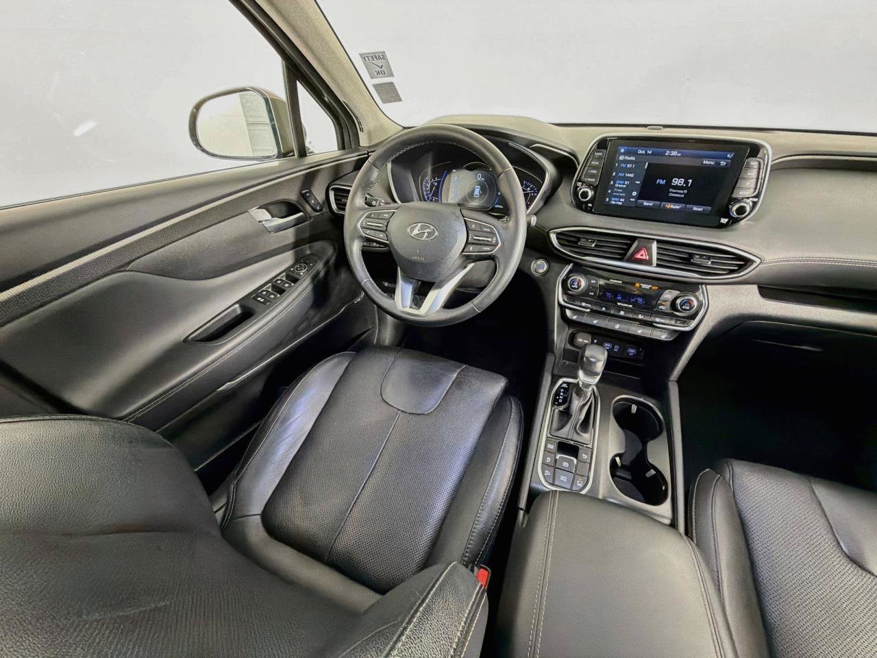 Used 2020 Hyundai Santa Fe Limited AWD/4WD image 11