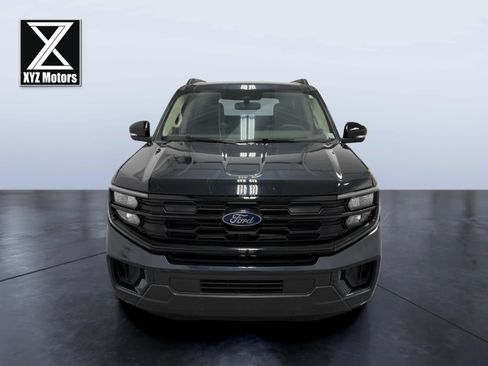 Used 2025 Ford Expedition Active AWD/4WD image 8