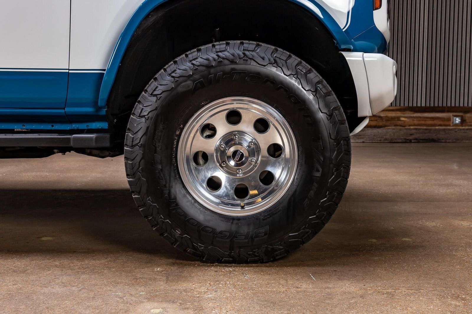 Used 2024 Ford Bronco Heritage Edition AWD/4WD image 12