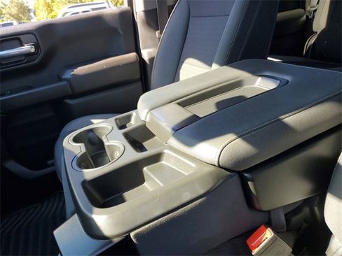 Used 2022 Chevrolet Silverado 1500 Custom w/ Safety Confidence Package image 26