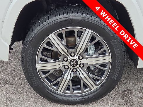 Used 2023 Toyota Tundra Capstone AWD/4WD image 7
