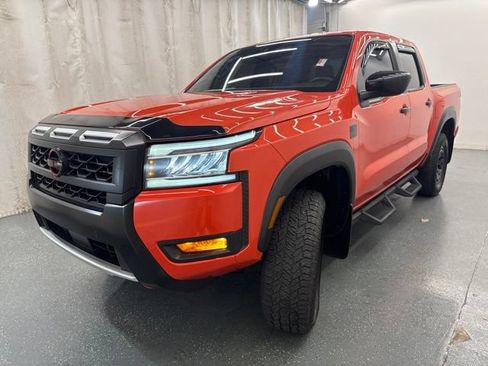 Used 2025 Nissan Frontier PRO-4X AWD/4WD image 5