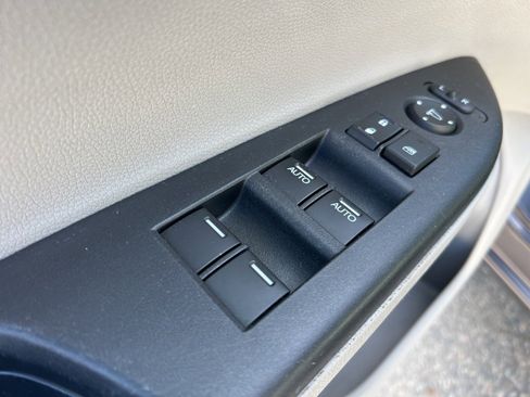 Used 2014 Honda Accord EX-L image 12