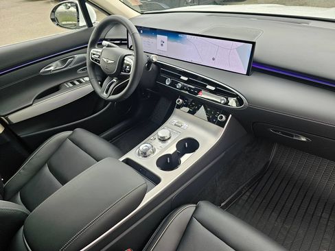 New 2026 Genesis GV70 2.5T Advanced AWD/4WD image 29