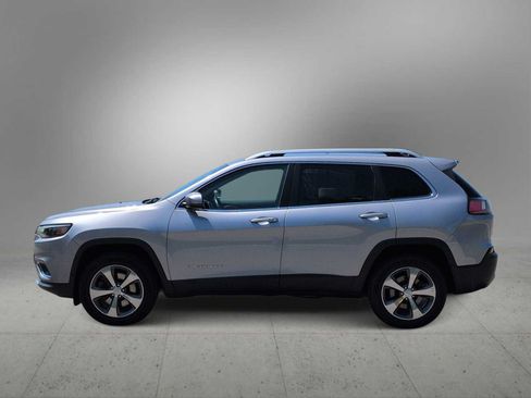 Used 2019 Jeep Cherokee Limited AWD/4WD image 5