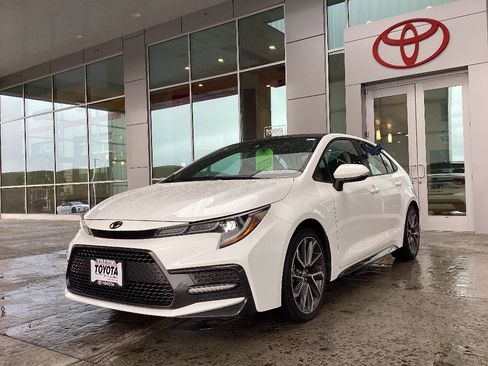 Certified 2022 Toyota Corolla SE image 4