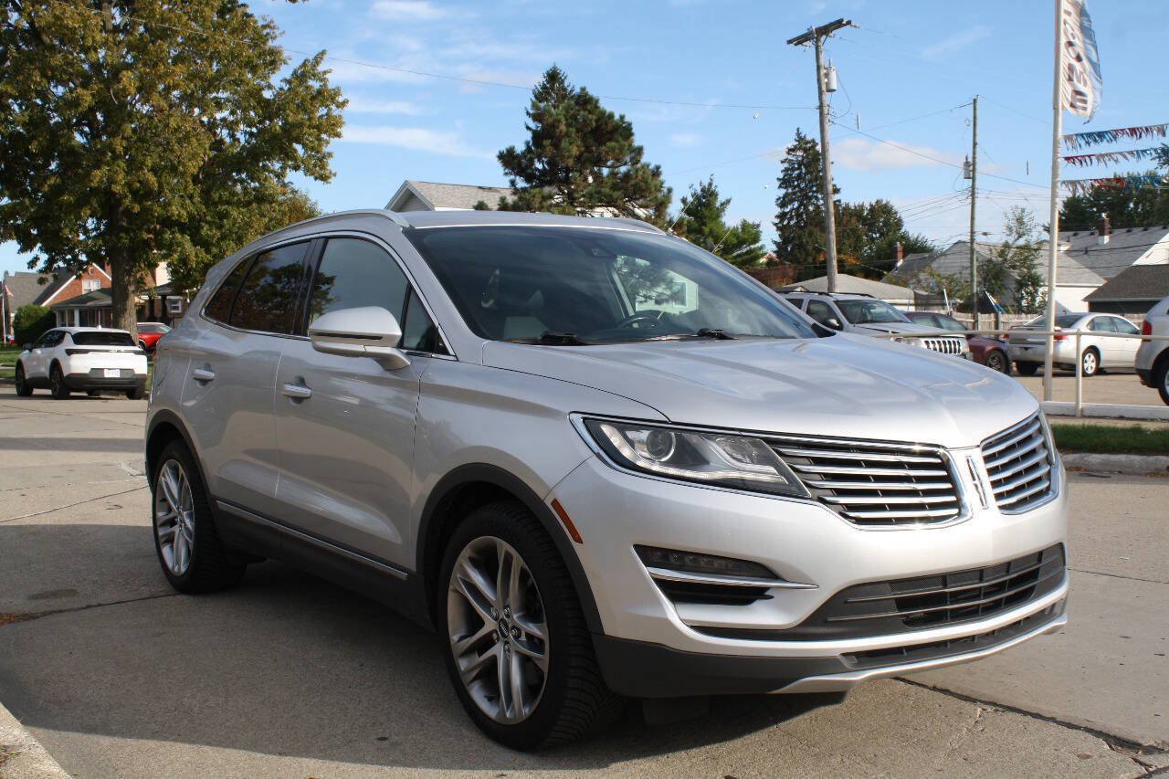 Used 2015 Lincoln MKC AWD w/ Equipment Group 102A Reserve image 4