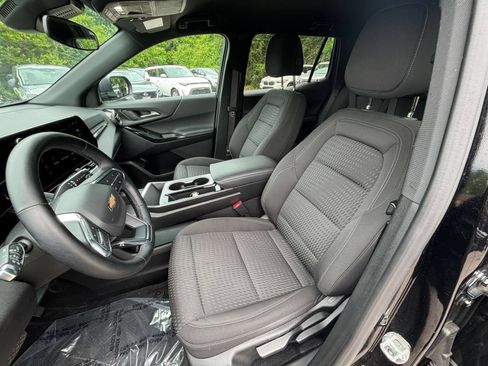 Used 2025 Chevrolet Equinox LT FWD image 36