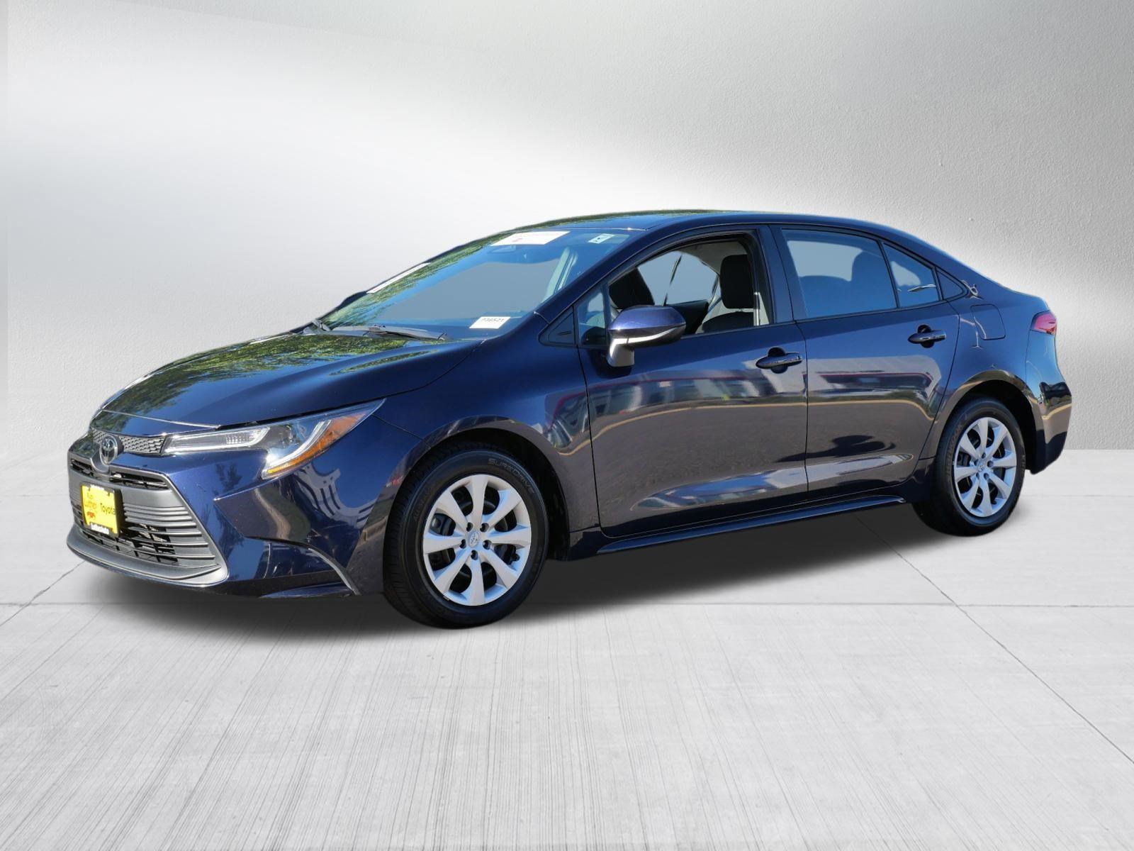 Certified 2025 Toyota Corolla LE FWD image 3