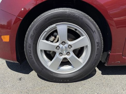 Used 2016 Chevrolet Cruze LT w/ Sun And Sound Package image 23