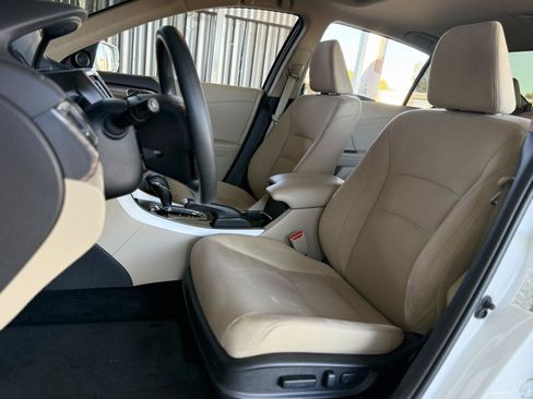 Used 2017 Honda Accord EX image 12