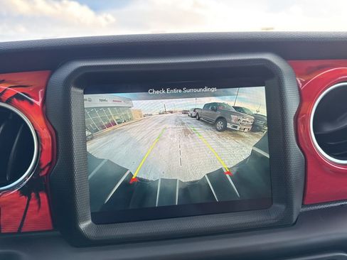 Certified 2021 Jeep Wrangler Unlimited Rubicon w/ Dual Top Group image 7