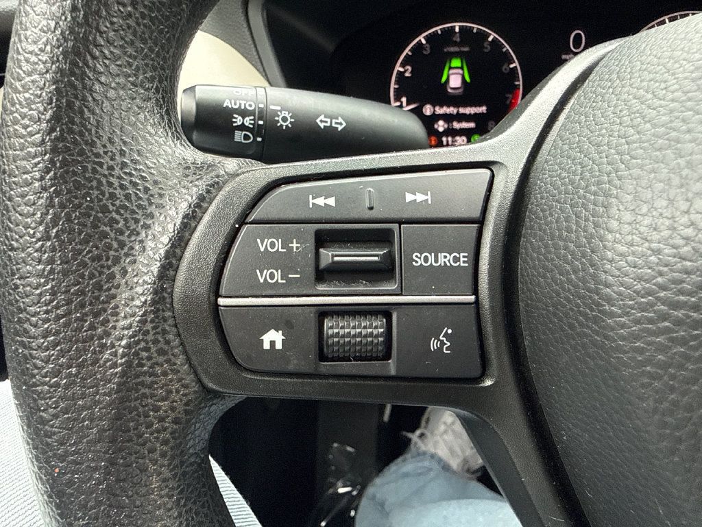Certified 2024 Honda HR-V LX image 30