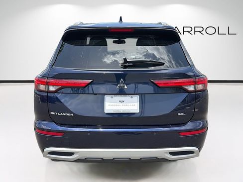 Used 2023 Mitsubishi Outlander SEL FWD image 4