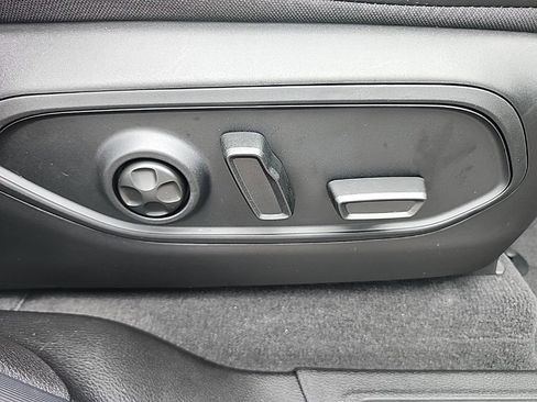 New 2025 Jeep Grand Cherokee L Limited w/ Black Appearance Package image 12