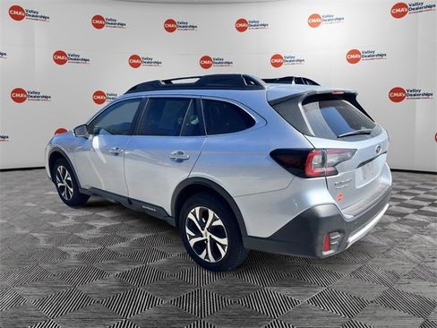 Certified 2022 Subaru Outback Limited image 5