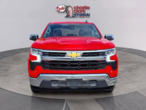 Used 2025 Chevrolet Silverado 1500 LT image 8
