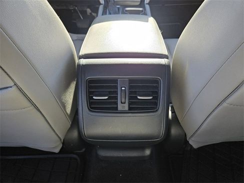 Used 2019 Honda Accord EX-L image 10