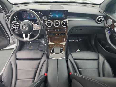 Used 2020 Mercedes-Benz GLC 300 4MATIC image 9