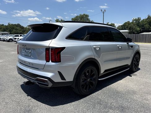 Used 2022 Kia Sorento SX FWD image 9