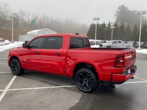 Used 2025 RAM 1500 Big Horn AWD/4WD image 3