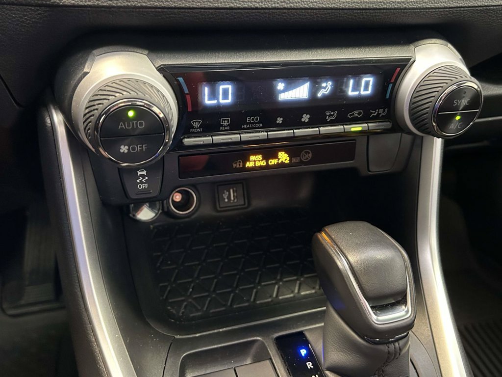 Certified 2025 Toyota RAV4 XLE Premium AWD/4WD image 25