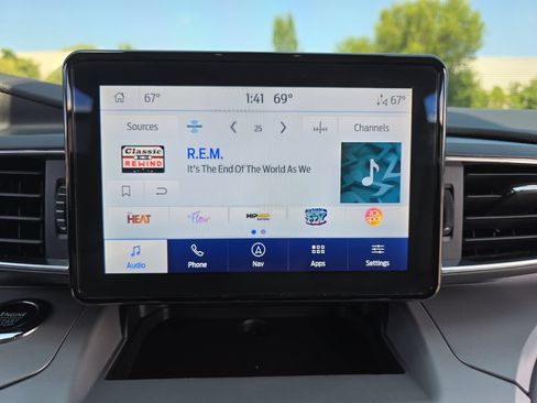 Used 2024 Ford Explorer XLT w/ Equipment Group 202A AWD/4WD image 24