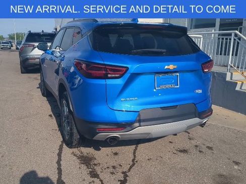 Used 2024 Chevrolet Blazer LT w/ Convenience Package FWD image 4