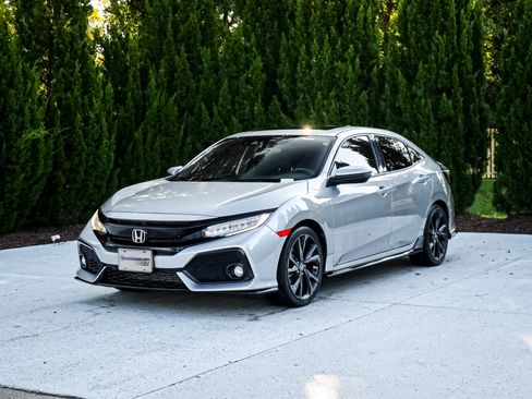 Used 2018 Honda Civic Sport Touring image 5
