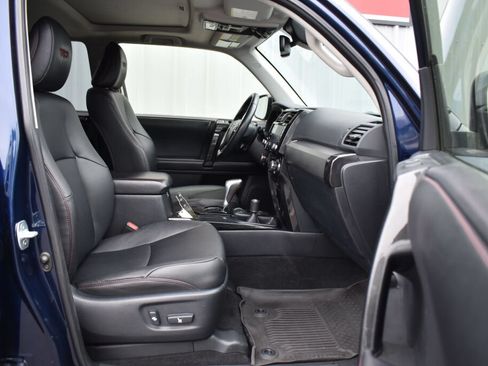Certified 2021 Toyota 4Runner TRD Off-Road Premium w/ Moonroof Package AWD/4WD image 25