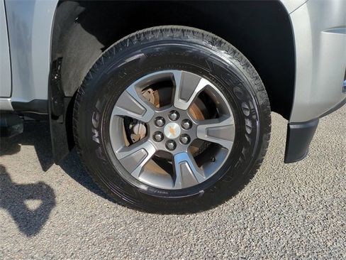 Used 2017 Chevrolet Colorado Z71 image 11