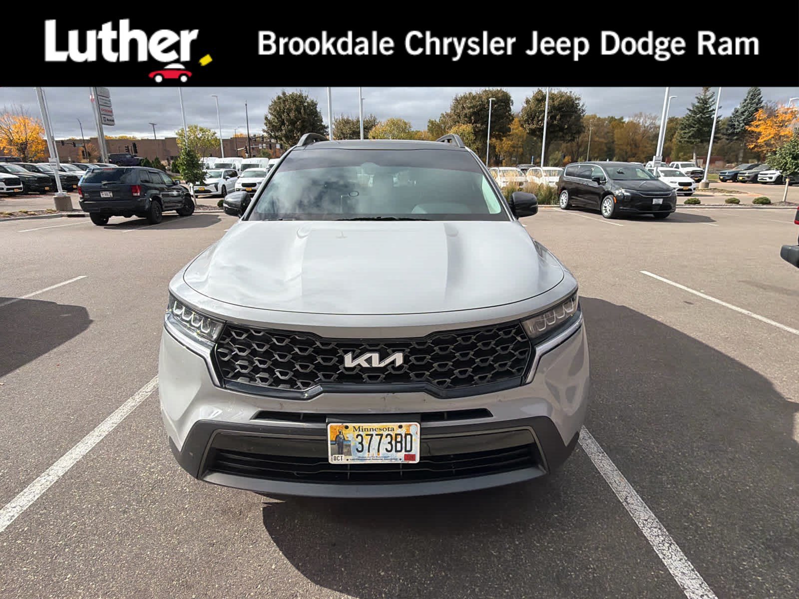 Used 2023 Kia Sorento S w/ Panoramic Sunroof Package AWD/4WD image 1
