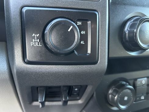 Used 2022 Ford F250 XL w/ Power Equipment Group image 17